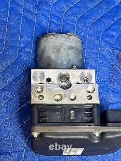 10-12 BMW F01 F02 750i V8 A/T ABS Brake Pump Module 0 265 250 358 / 6850068